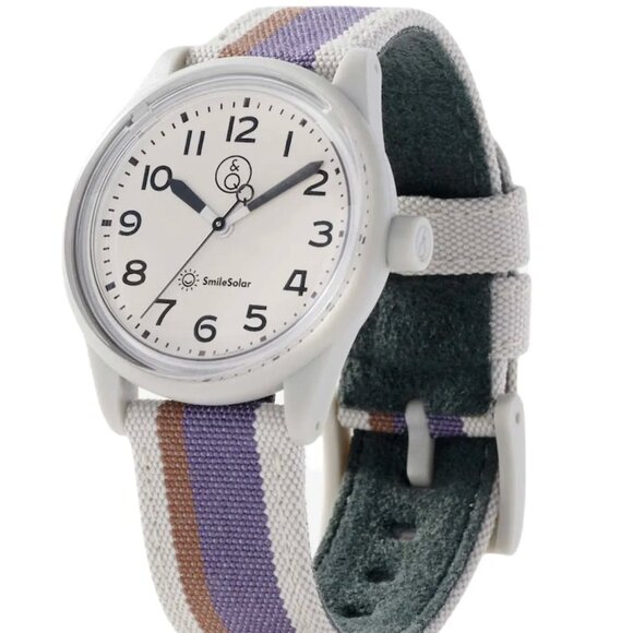 Solar Q&Q Citizen Smile Solar Watch - Picture 2 of 4